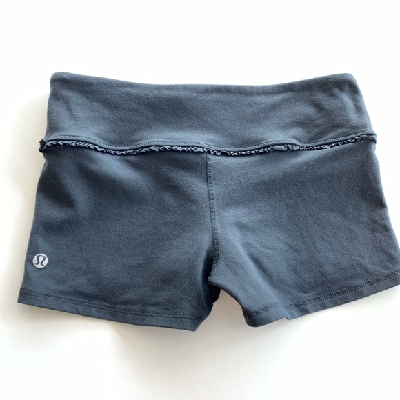 Lululemon black shorts - Picture 1 of 2
